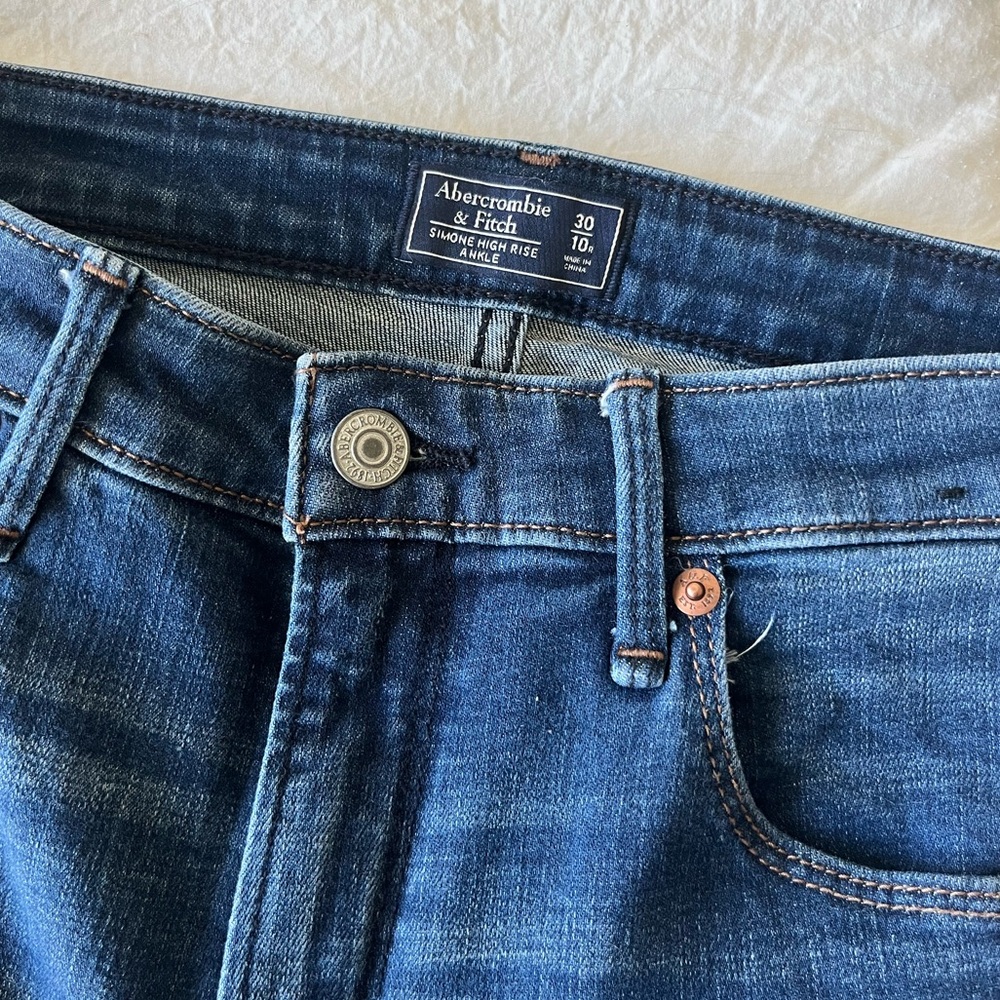 Abercrombie Jeans - Size 10